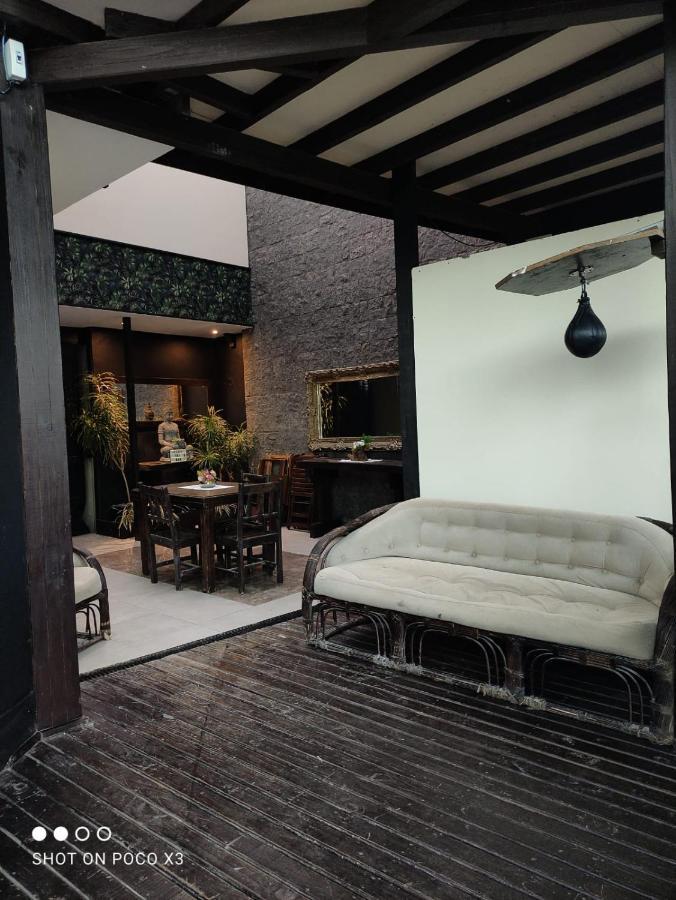 Pousada Bravo House Balneário Camboriú Exterior foto